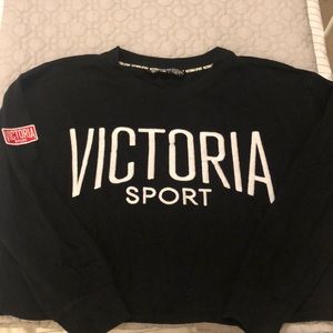 Vitoria’s Secret sport crop top